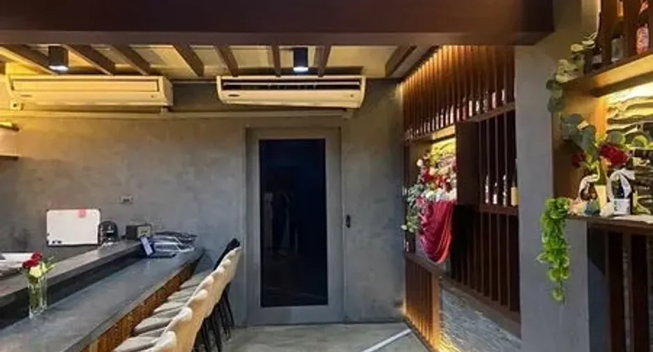 For rent retail Space in Watthana, Bangkok