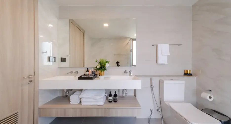 Wohnung zur Miete und zum Kauf mit 3 Zimmer in Watthana, Bangkok
