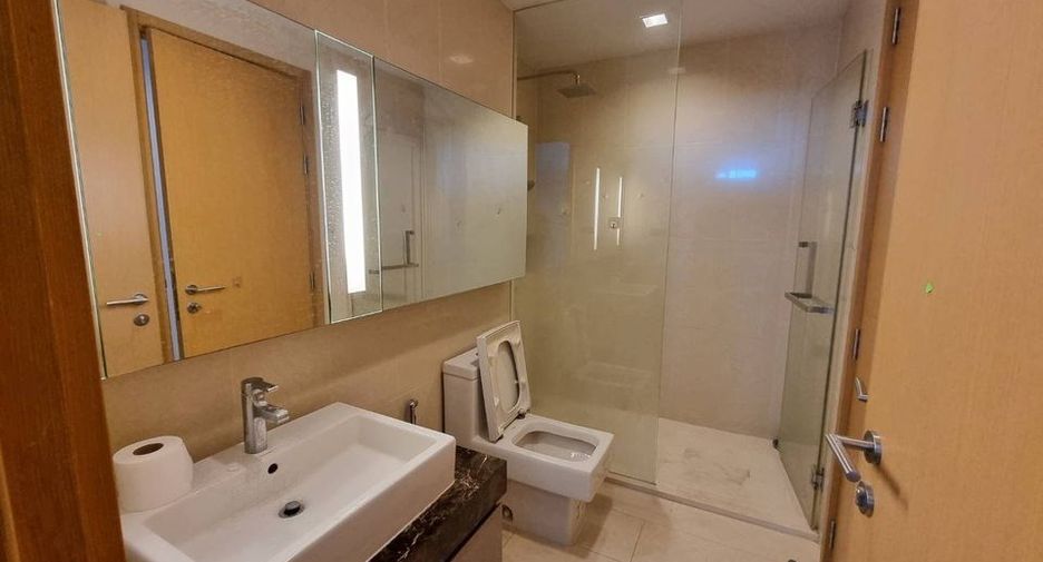 For sale 1 bed condo in Khlong Toei, Bangkok