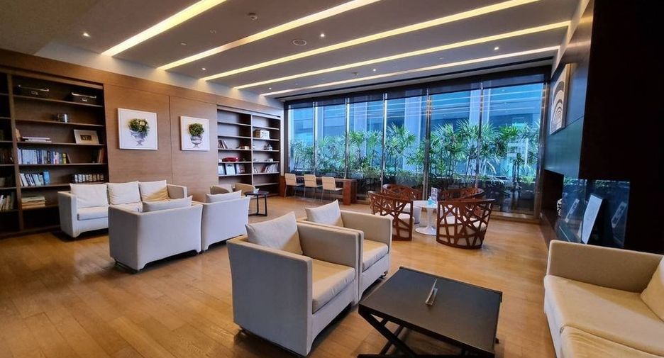 For sale 1 bed condo in Khlong Toei, Bangkok