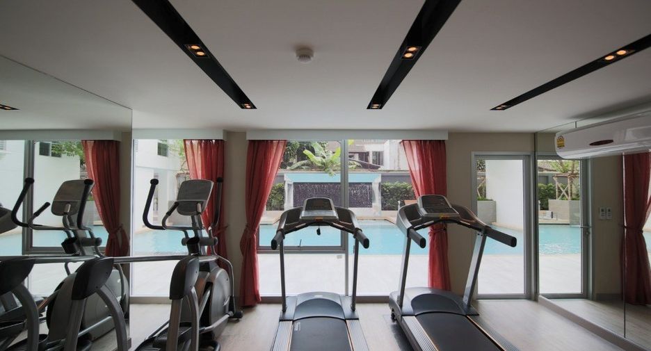 For rent 2 bedrooms condo in Watthana, Bangkok