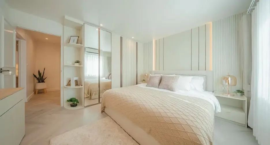 For sale 3 bedrooms condo in Yan Nawa, Bangkok