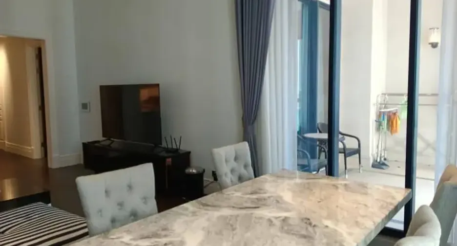 For sale 2 ベッドルーム condo in Pathum Wan, Bangkok