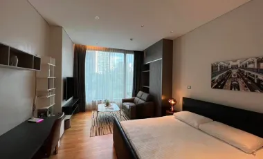 À louer studio condo à Pathum Wan, Bangkok