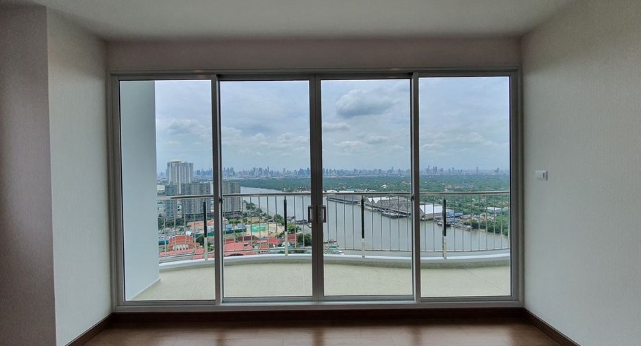 Condo en venta de 4 habitaciones en Yan Nawa, Bangkok
