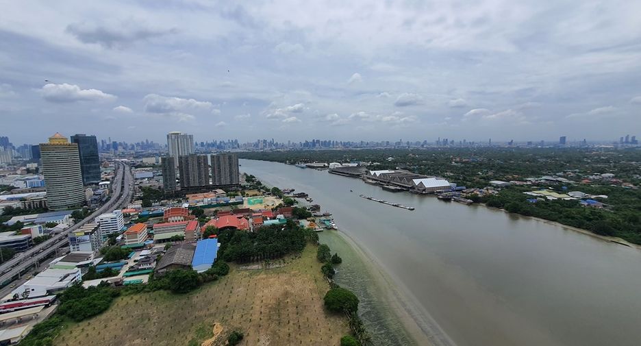 Condo en venta de 4 habitaciones en Yan Nawa, Bangkok