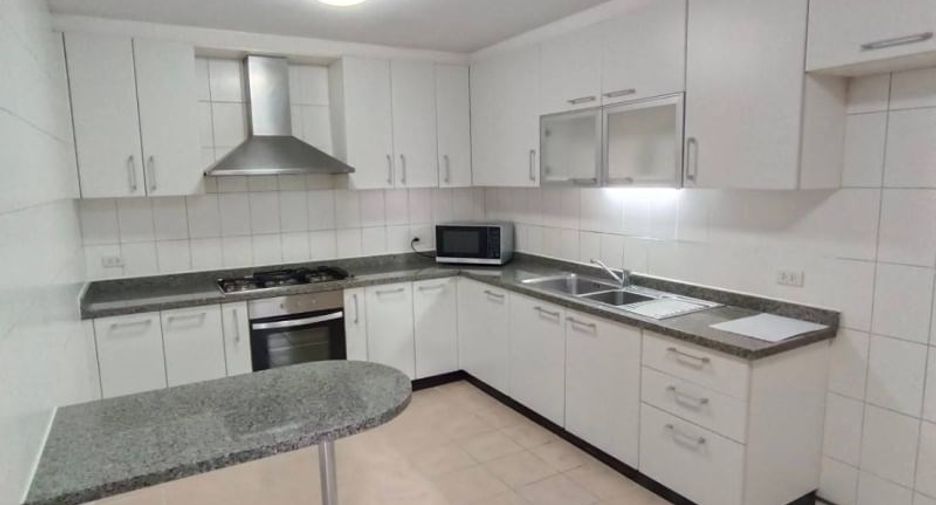 Wohnung zur Miete mit 3 Zimmer in Khlong Toei, Bangkok