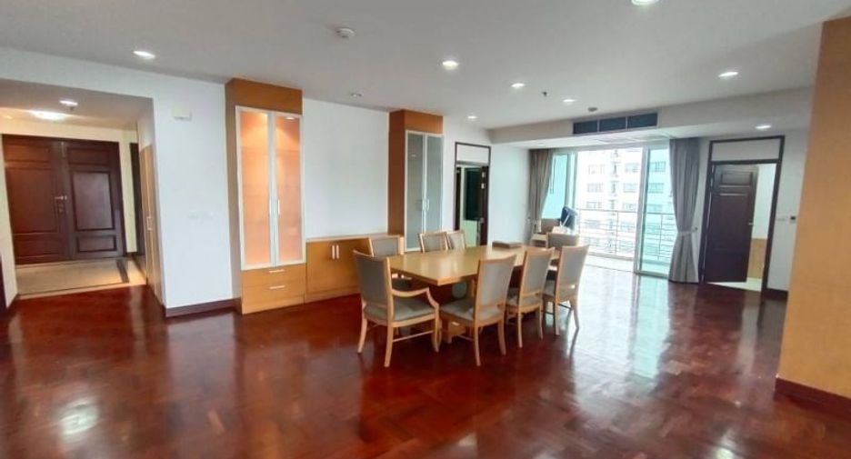 Wohnung zur Miete mit 3 Zimmer in Khlong Toei, Bangkok