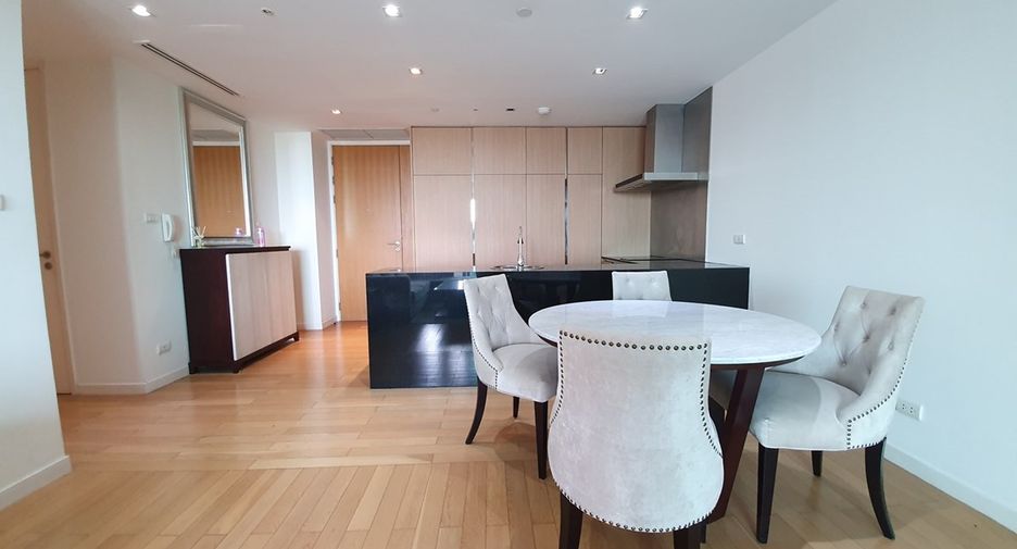 For sale 2 bedrooms condo in Yan Nawa, Bangkok