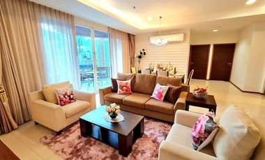 For rent 3 bedrooms condo in Watthana, Bangkok