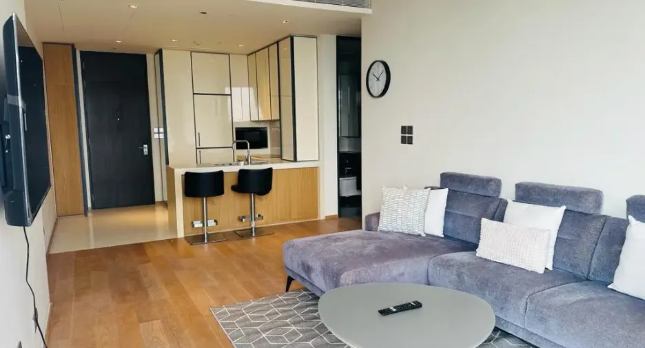 For rent 2 bedrooms condo in Khlong Toei, Bangkok
