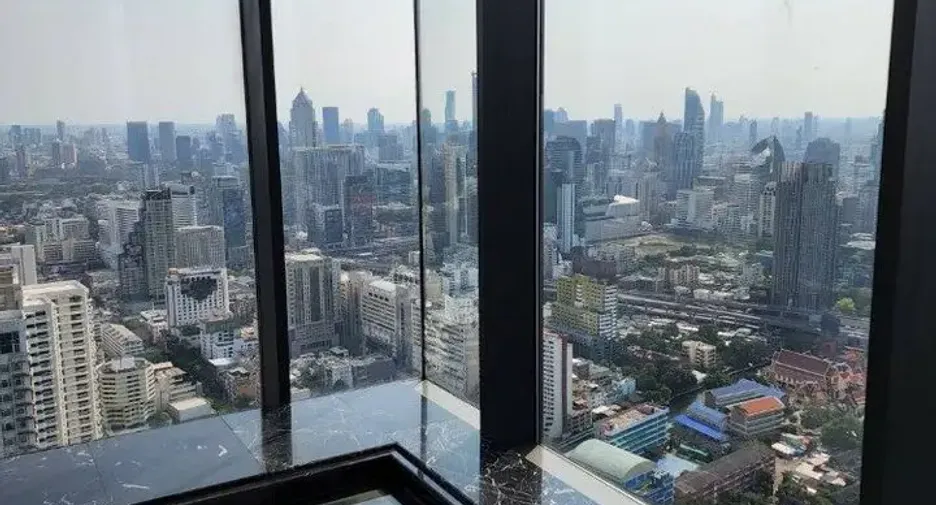 For sale 2 bedrooms condo in Watthana, Bangkok