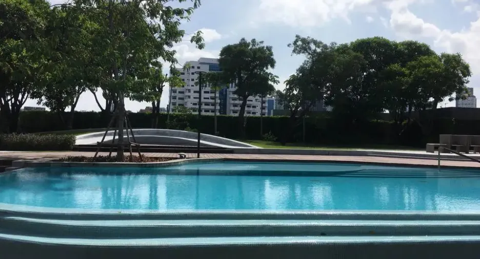 For sale 1 bed condo in Watthana, Bangkok