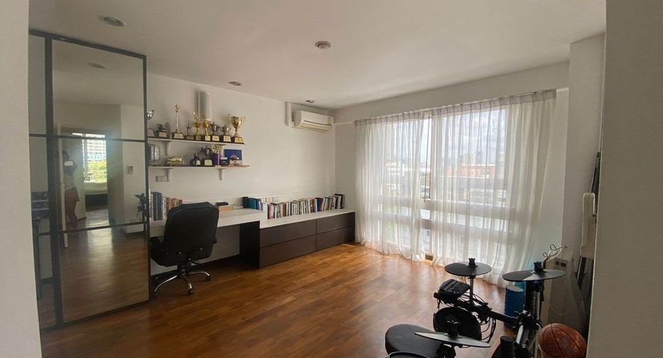 Condo en venta de 3 habitaciones en Watthana, Bangkok