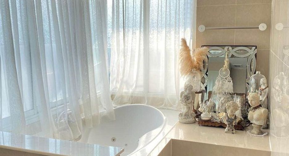 Condo en venta de 3 habitaciones en Watthana, Bangkok