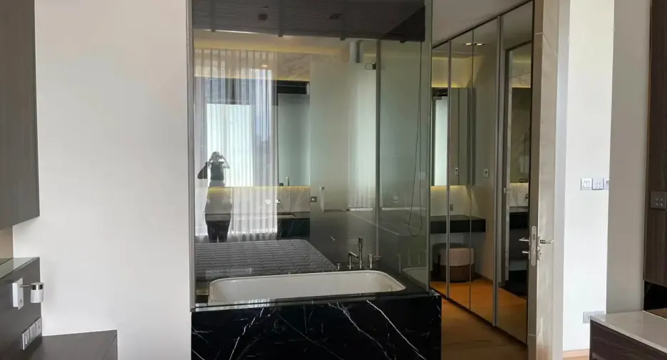À vendre 1 chambre condo à Sathon, Bangkok