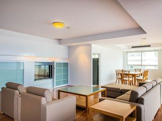 For rent 3 bedrooms condo in Khlong Toei, Bangkok