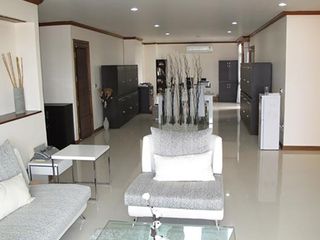 For sale 3 bedrooms condo in Suan Luang, Bangkok