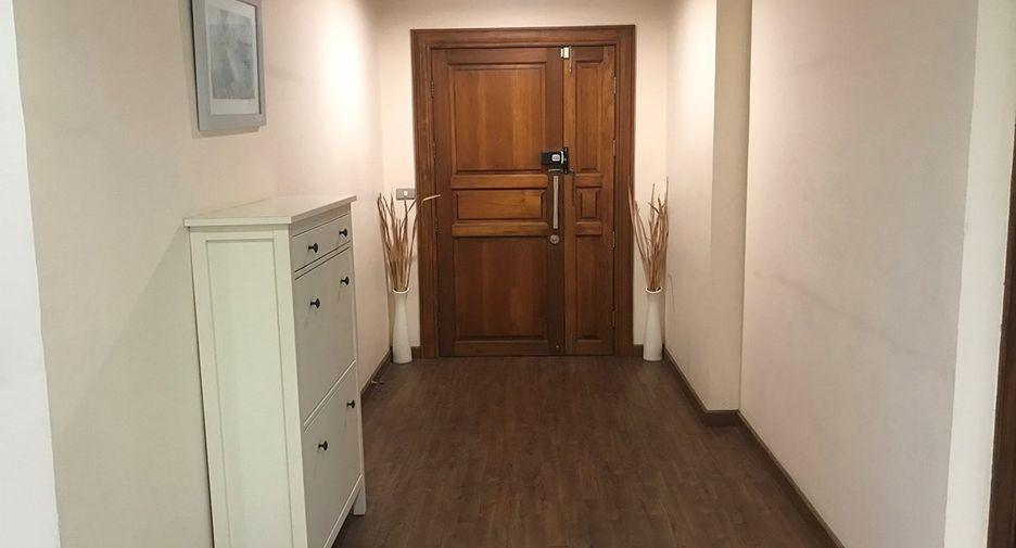 For sale 3 bedrooms condo in Suan Luang, Bangkok
