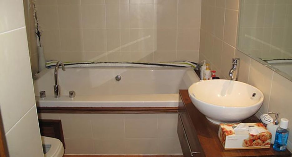 For sale 3 bedrooms condo in Suan Luang, Bangkok