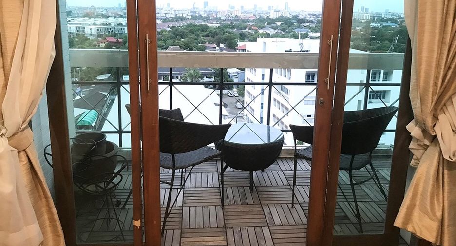 For sale 3 bedrooms condo in Suan Luang, Bangkok