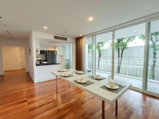 For rent 4 bedrooms condo in Watthana, Bangkok