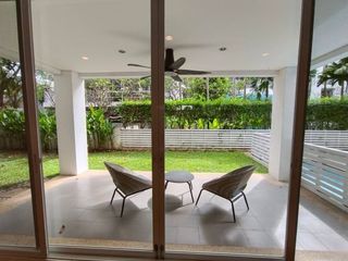 For rent 4 bedrooms condo in Watthana, Bangkok