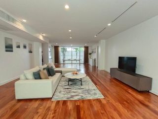 For rent 4 bedrooms condo in Watthana, Bangkok