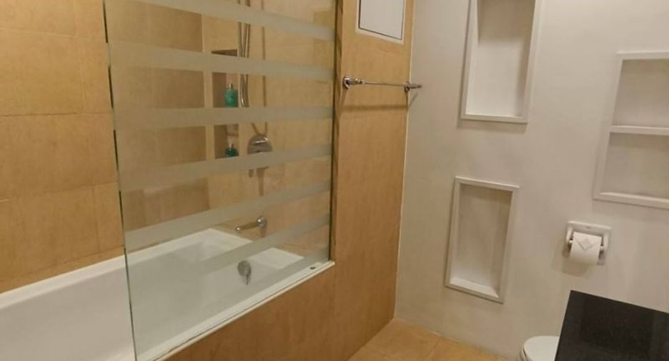 Condo en alquiler de 4 habitaciones en Watthana, Bangkok