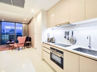 Продажа 1 кровать кондо в Сатхон, Бангкок