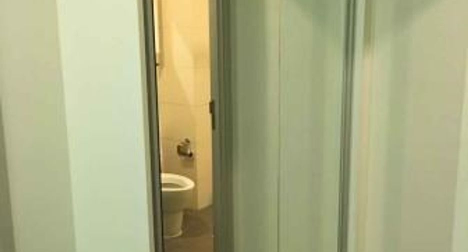 For sale 1 bed condo in Khlong Toei, Bangkok