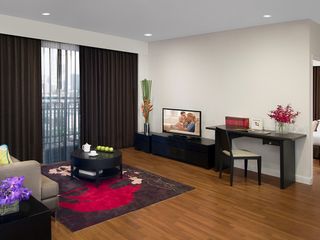 Condo en alquiler de 3 habitaciones en Sathon, Bangkok