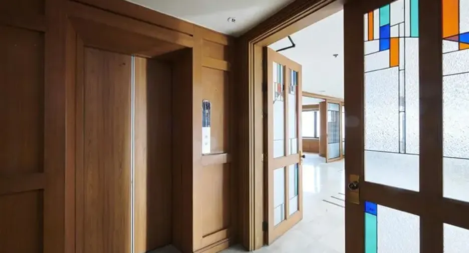 For sale 4 bedrooms condo in Watthana, Bangkok