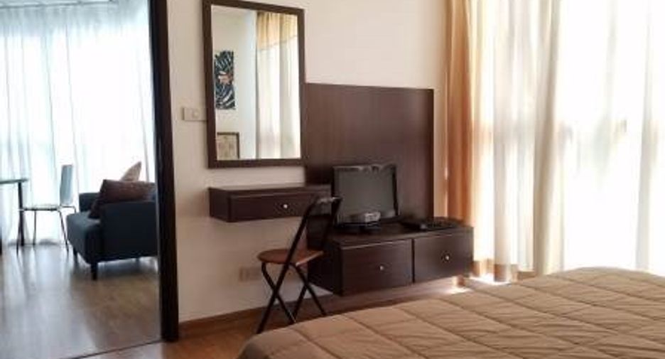 For rent 2 bedrooms condo in Khlong Toei, Bangkok