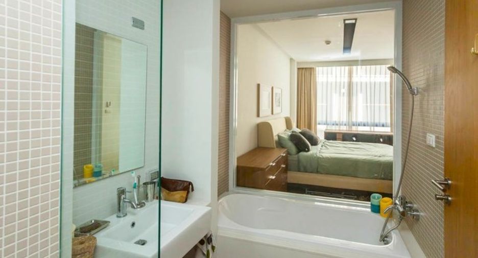For rent and for sale 1 bed condo in Watthana, Bangkok