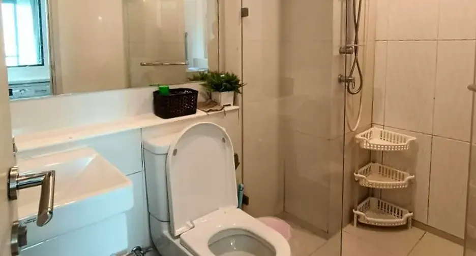 For rent and for sale 1 bed condo in Pathum Wan, Bangkok