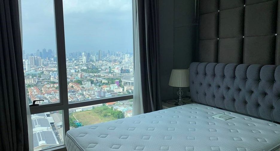 Condo en venta de 2 habitaciones en Yan Nawa, Bangkok