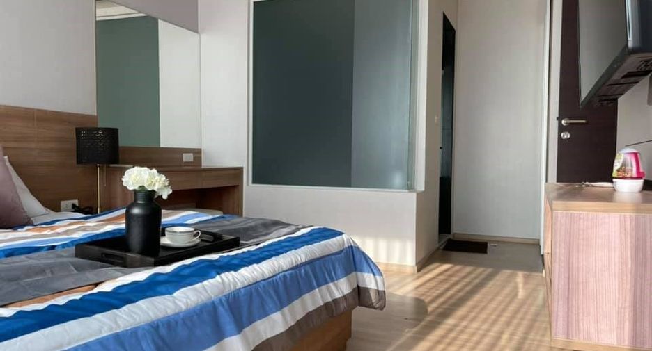 For sale 2 ベッドルーム condo in Sathon, Bangkok