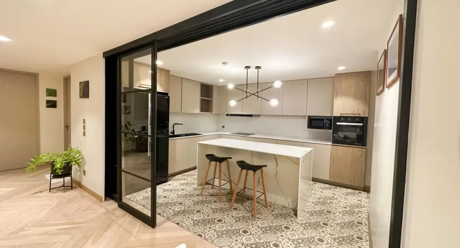 For rent and for sale 2 bedrooms condo in Watthana, Bangkok
