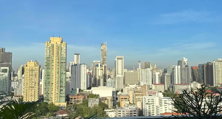 For rent and for sale 2 bedrooms condo in Watthana, Bangkok