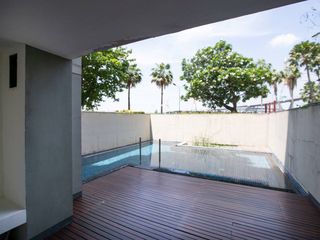 For rent 4 bedrooms condo in Yan Nawa, Bangkok