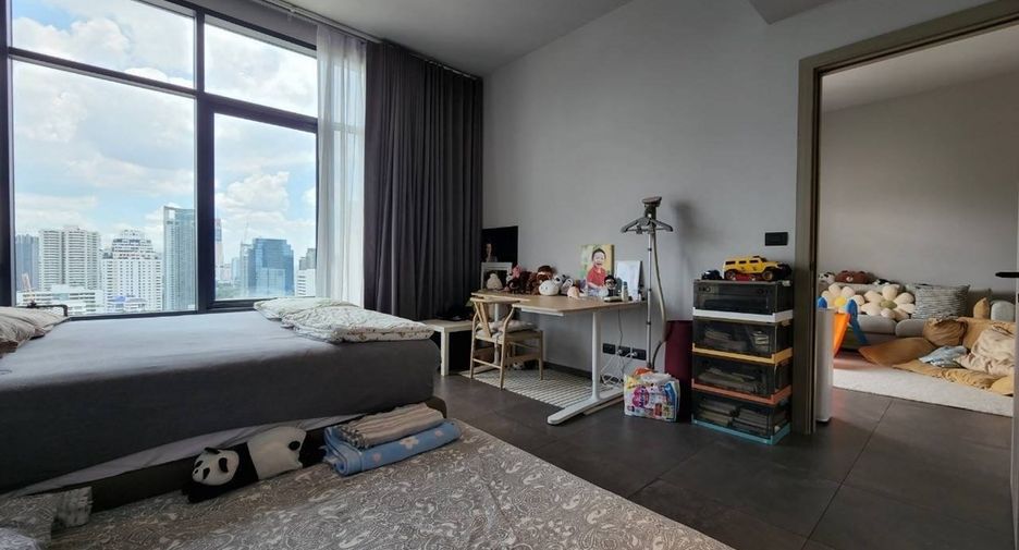 For sale 2 bedrooms condo in Watthana, Bangkok