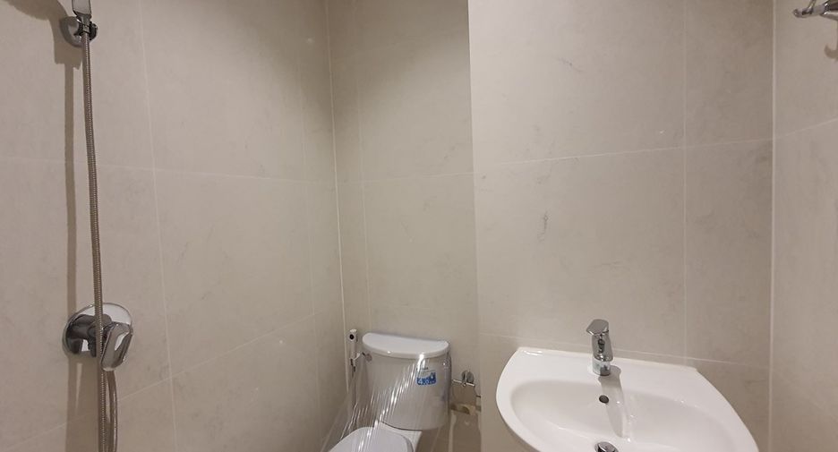 For sale 3 bedrooms condo in Pathum Wan, Bangkok