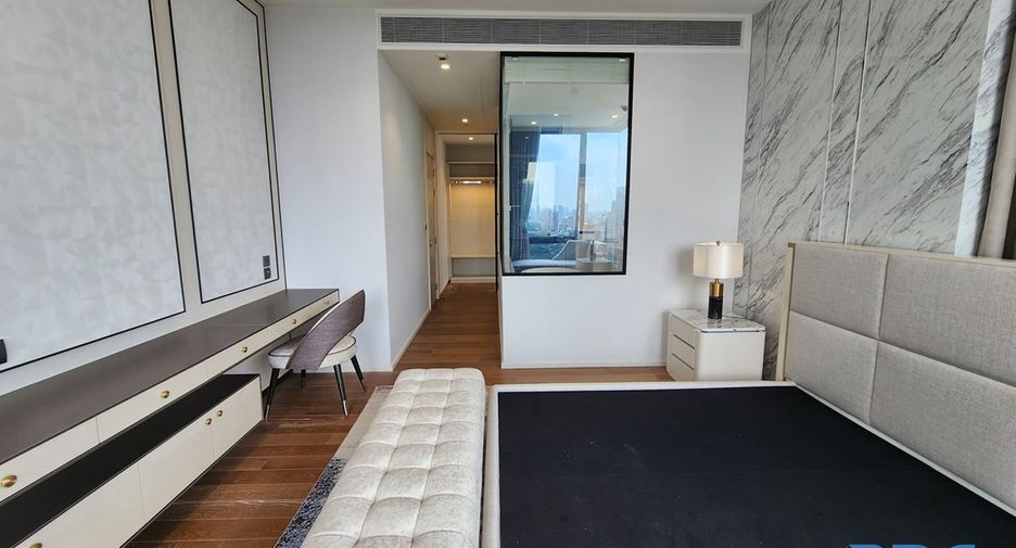 For sale 3 bedrooms condo in Pathum Wan, Bangkok