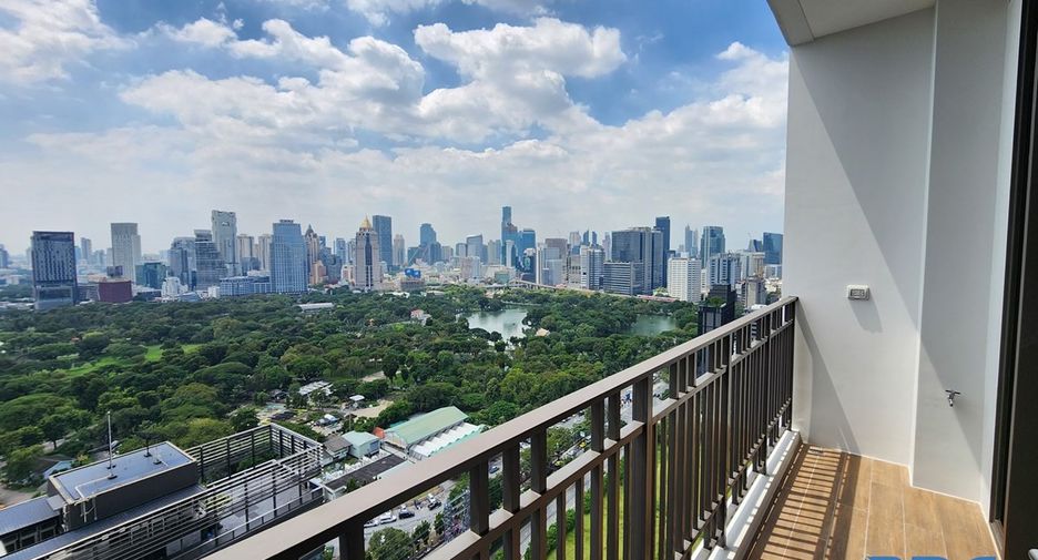 For sale 3 bedrooms condo in Pathum Wan, Bangkok