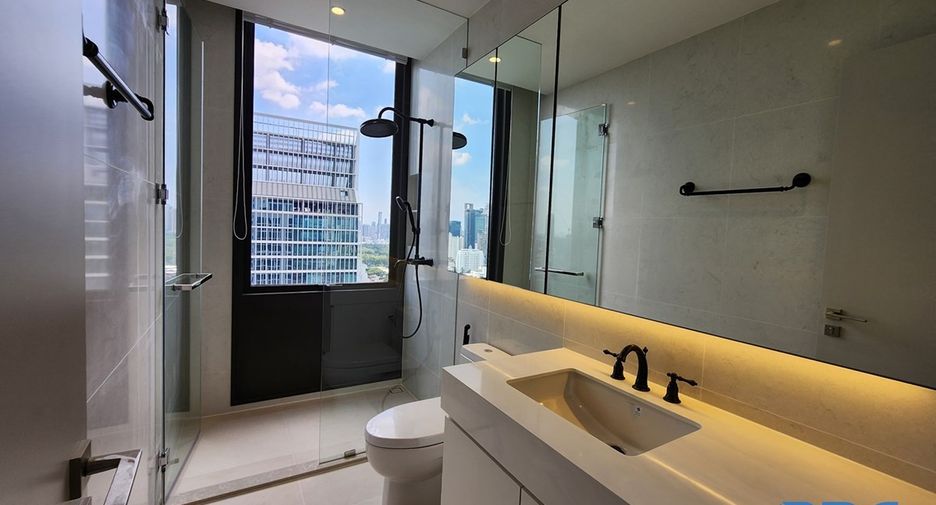 For sale 3 bedrooms condo in Pathum Wan, Bangkok
