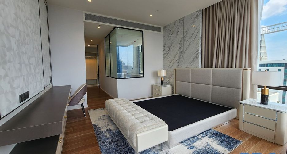 For sale 3 bedrooms condo in Pathum Wan, Bangkok