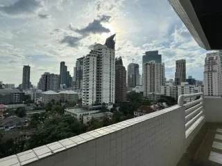 ให้เช่า และ ขาย 3 ห้องนอน คอนโด ใน วัฒนา, กรุงเทพฯ