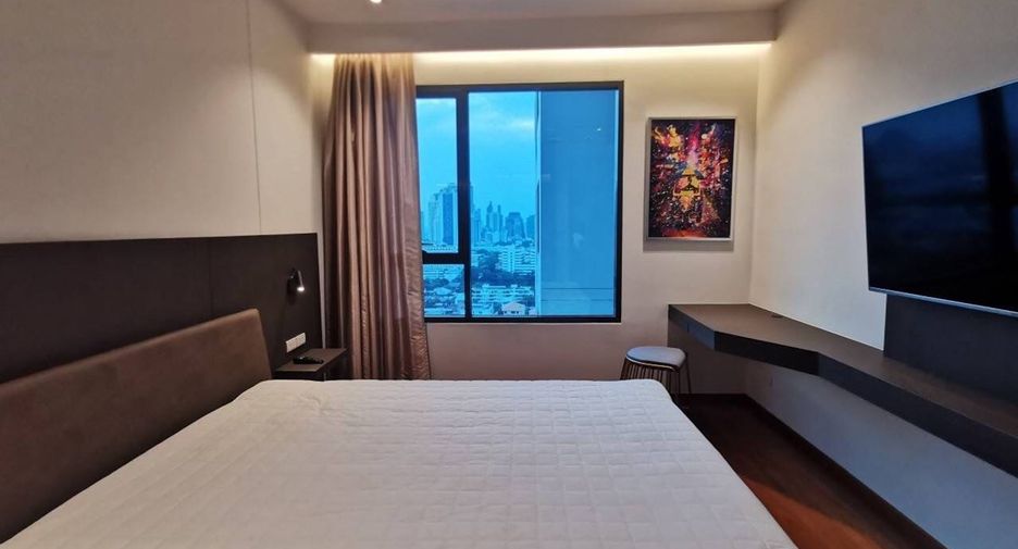 À vendre 2 chambres condo à Yan Nawa, Bangkok