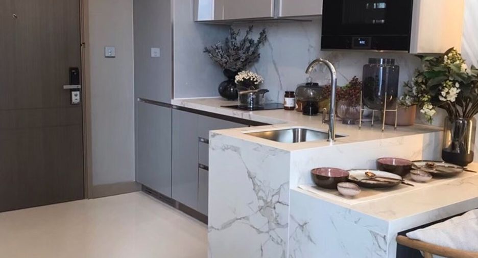 Wohnung zur Miete und zum Kauf mit 1 Zimmer in Watthana, Bangkok